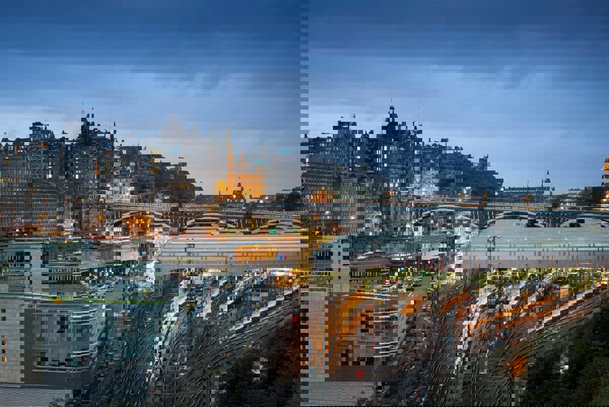 Edinburgh Waverley Station