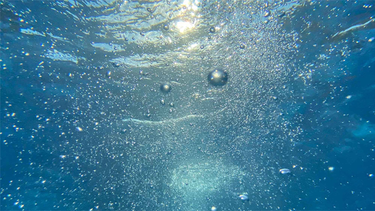 Air bubbles under water