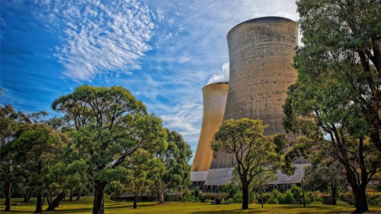 Power station cooling towers