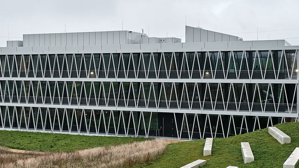 View of the entrance building. © Arup