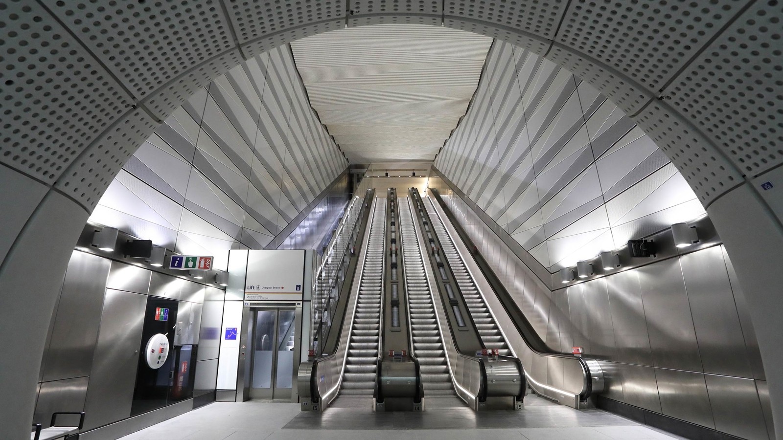 Escalators at Liverpool St station