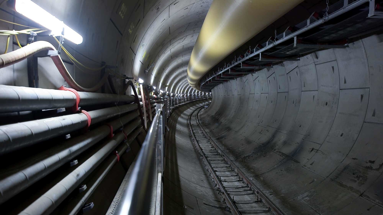 Crossrail tunnel between Royal Oak and Farringdon