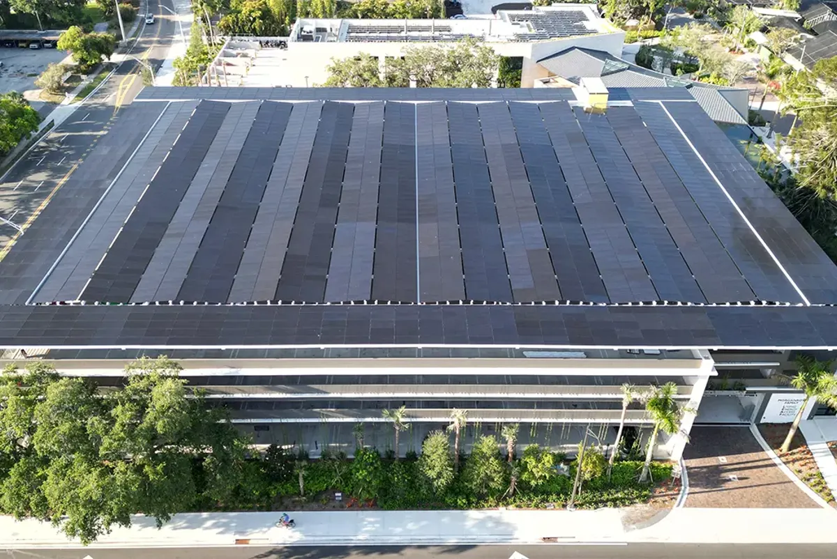 The Marie Selby Botanical Gardens building with solar panels.
