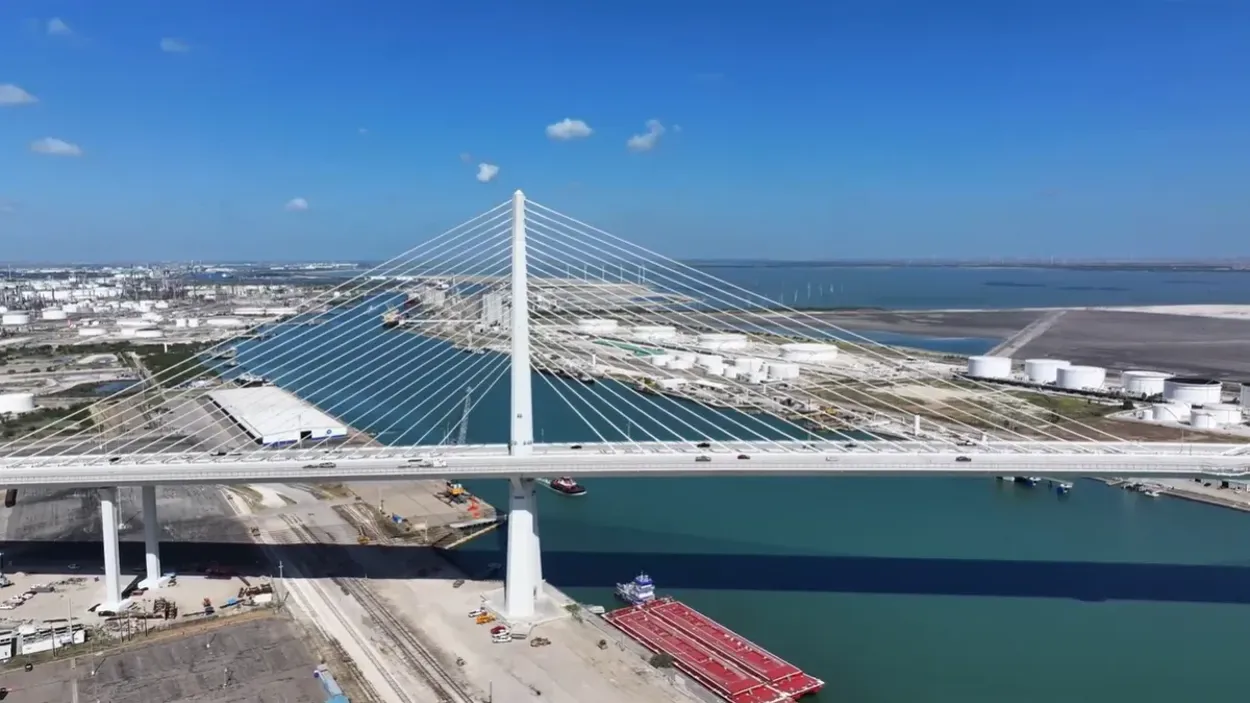 The US 181 Harbor Bridge