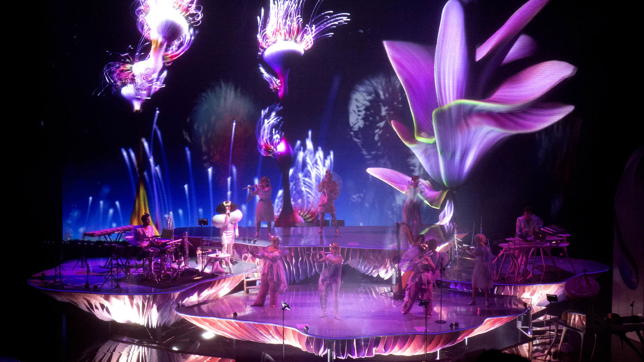 An intimate acoustic chamber for Björk’s Cornucopia tour
