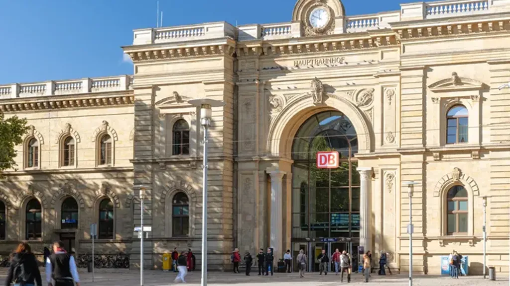 A large building with a clock on it.