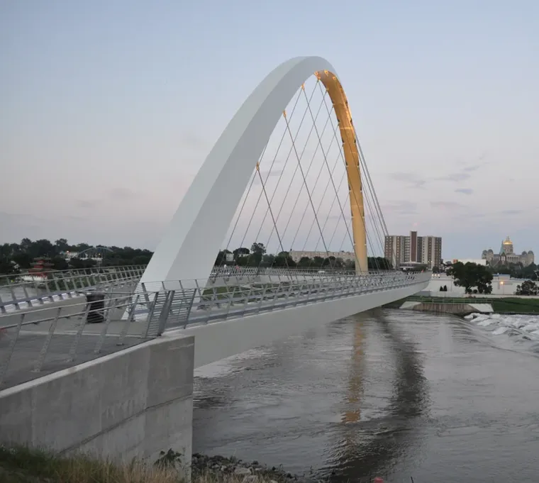 Center Street pedestrian bridge, Des Moines, Iowa